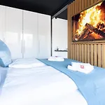 Apartahotel Belnoir By Bright 4*